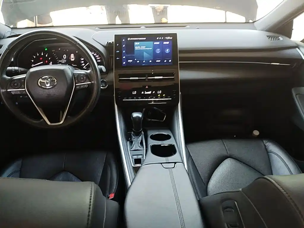 Toyota Avalon — миниатюра 10