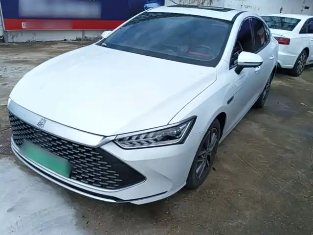2023 BYD Qin