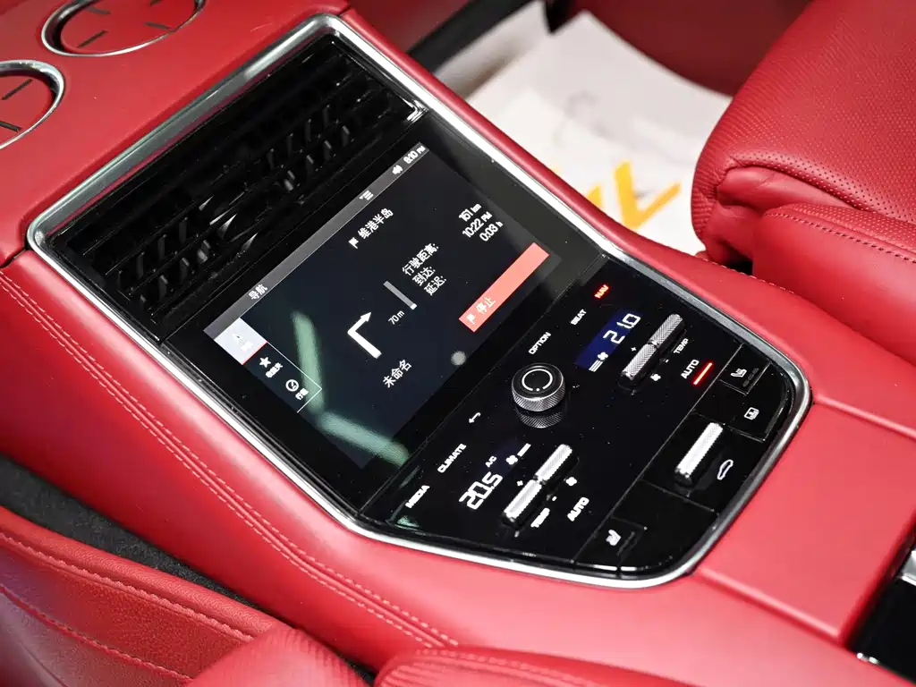 Porsche Panamera — миниатюра 19