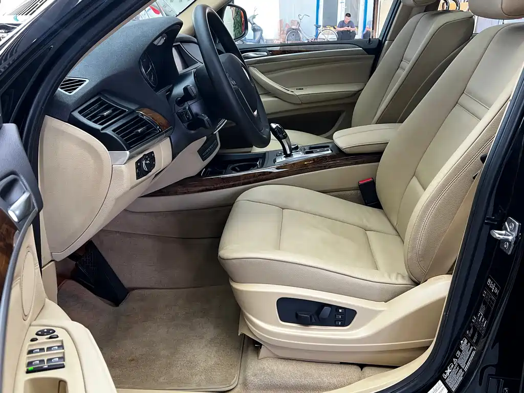 BMW X5 (Import) — миниатюра 12