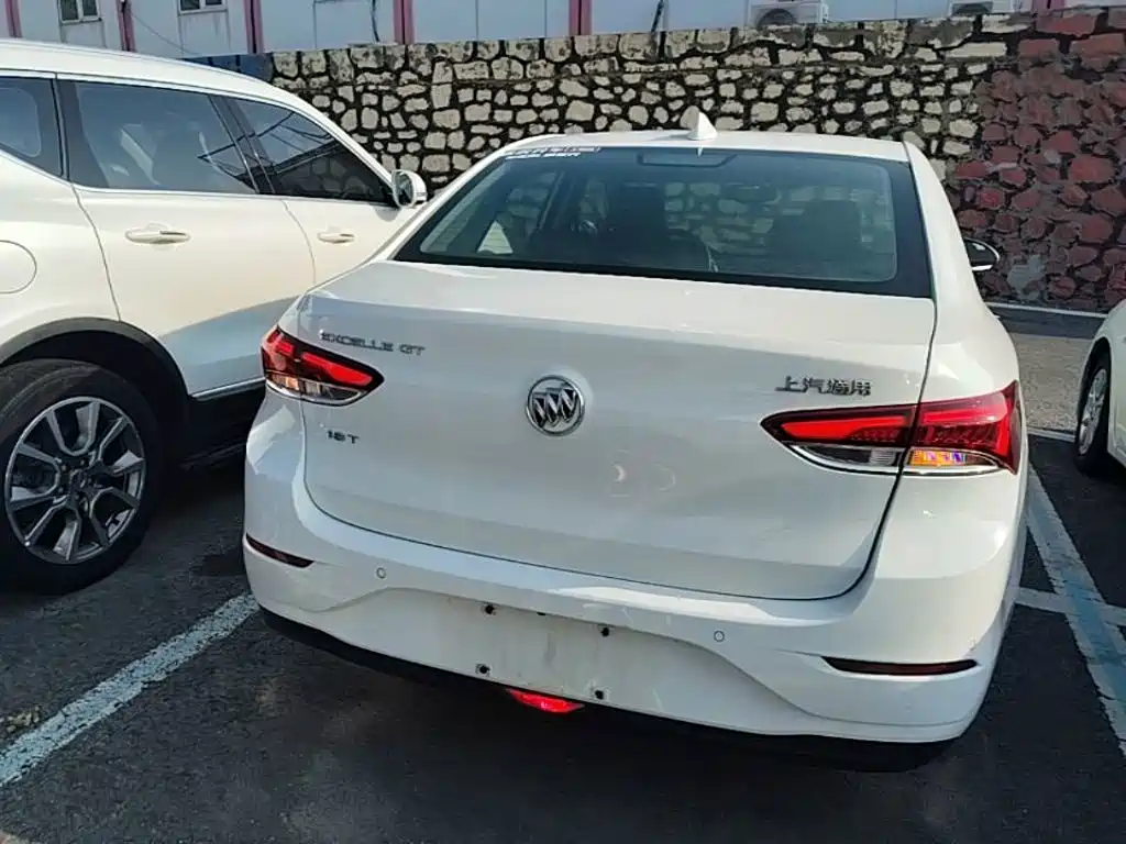 Buick Excelle — миниатюра 6