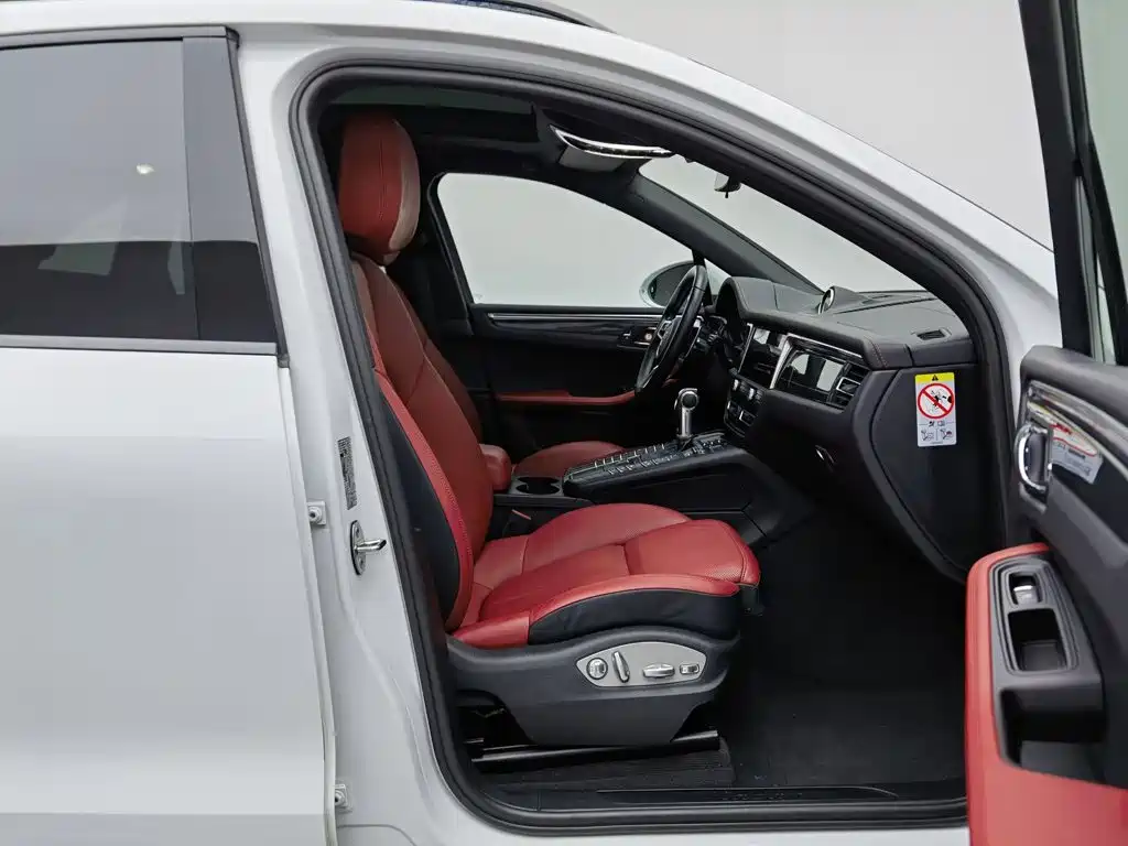 Porsche Macan — миниатюра 23