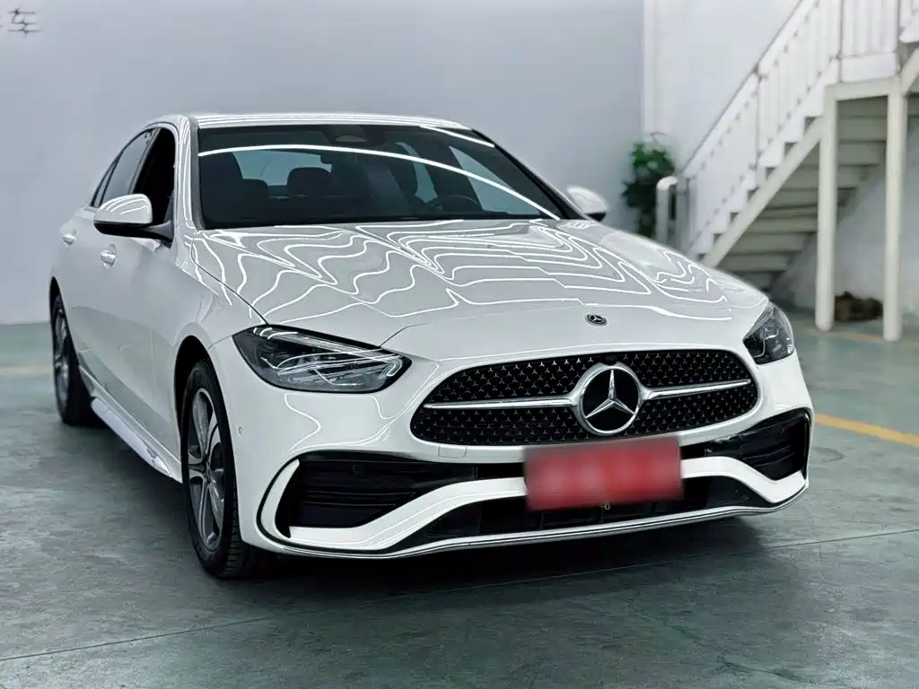 Mercedes-Benz C-Class — миниатюра 6