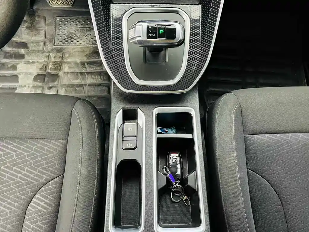 Haval M6 — миниатюра 10