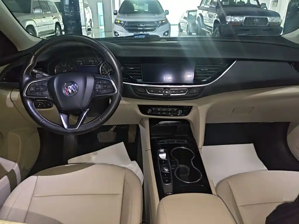 Buick Regal — миниатюра 10