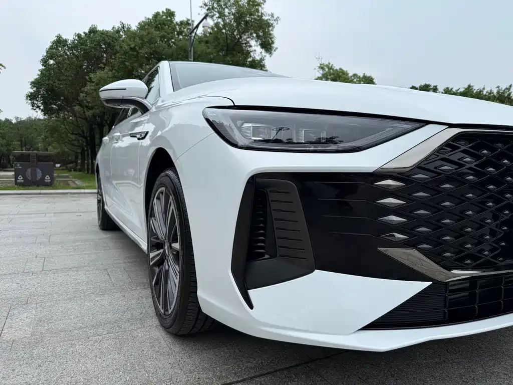 Chery Arrizo 8 PRO — миниатюра 26