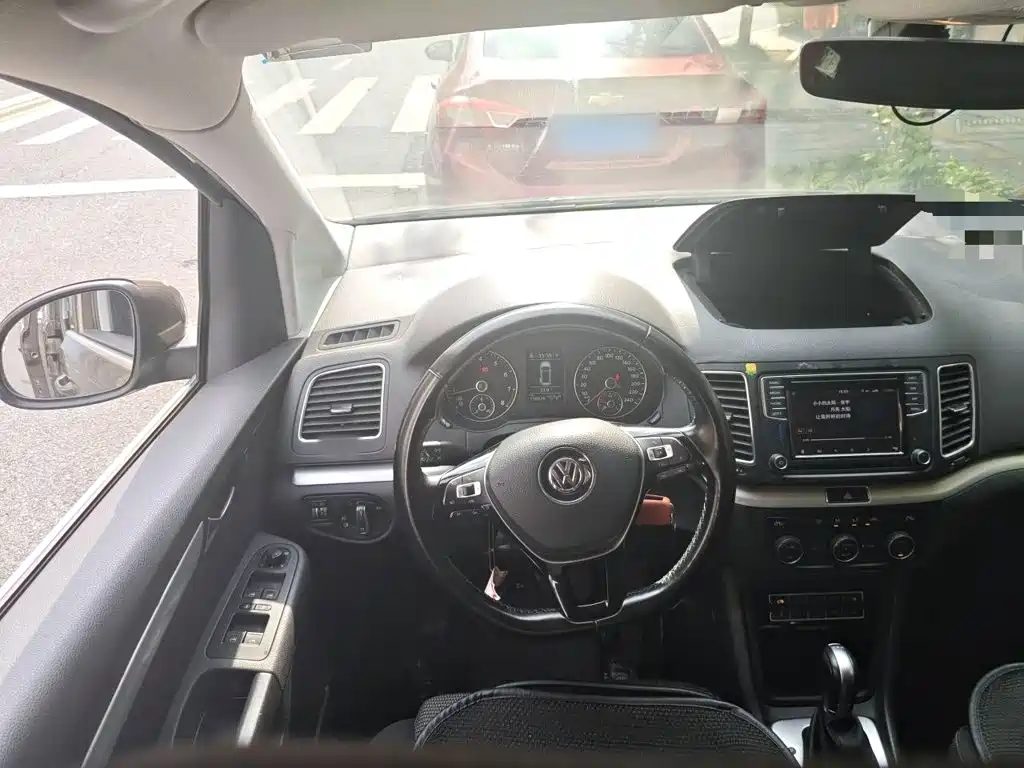 Volkswagen Sharan — миниатюра 3