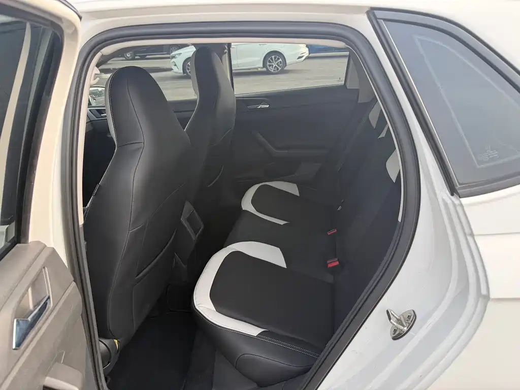Volkswagen Polo 2019 Plus 1.5L AT
