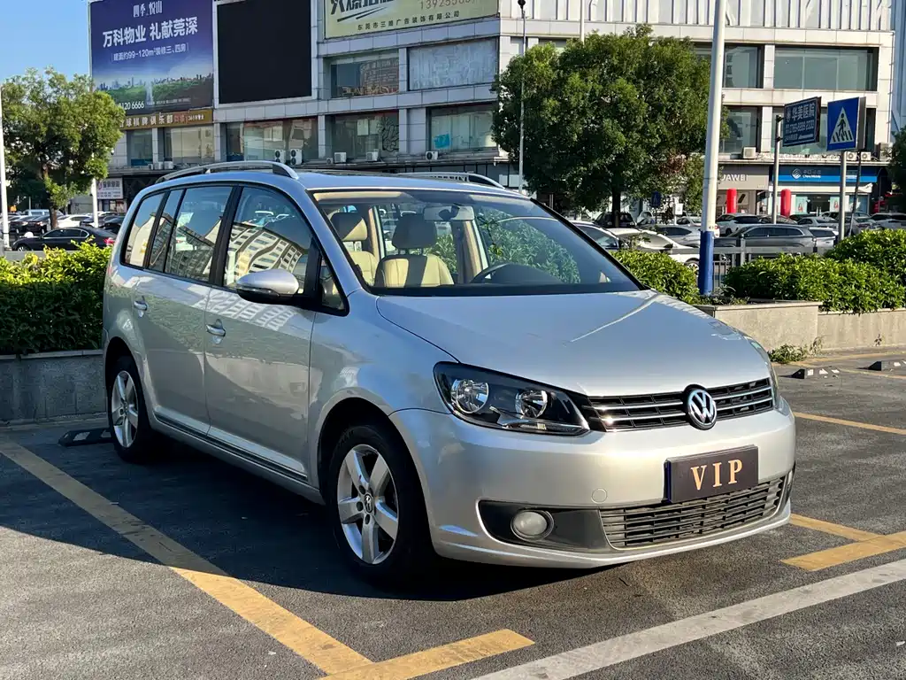 Volkswagen Touran — миниатюра 3