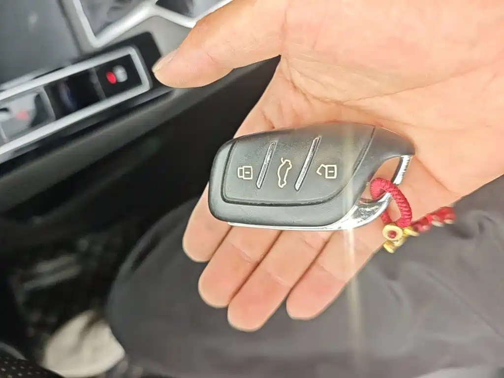 Roewe i5 — миниатюра 9