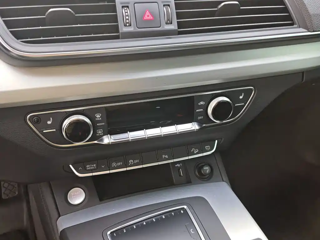 Audi Q5L — миниатюра 11