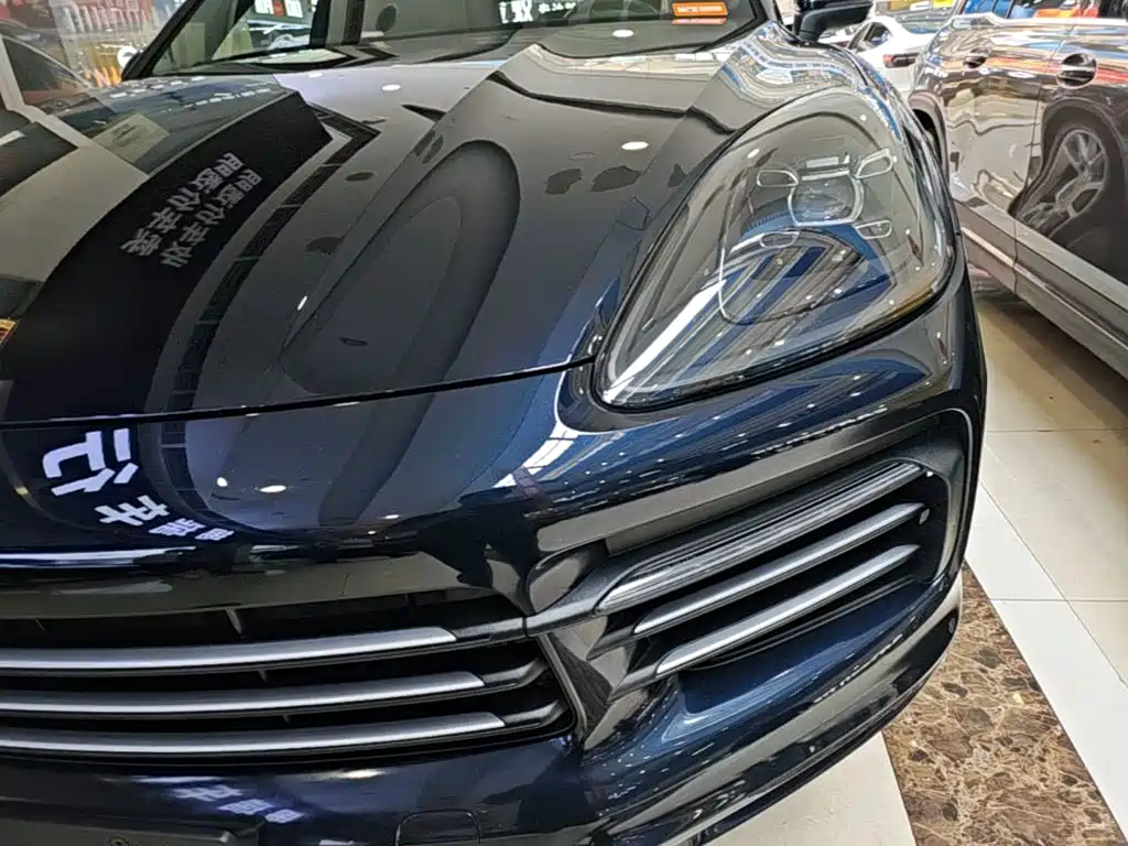 Porsche Cayenne — миниатюра 24