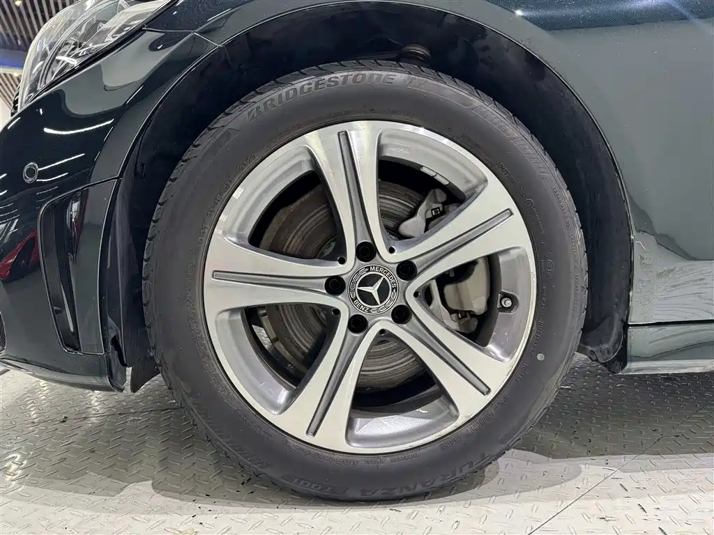 Mercedes-Benz C-Class — миниатюра 9