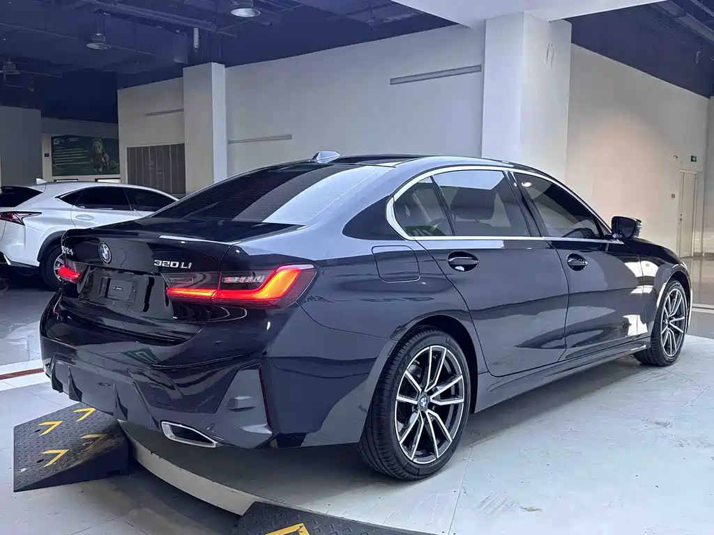 BMW 3 Series — миниатюра 5