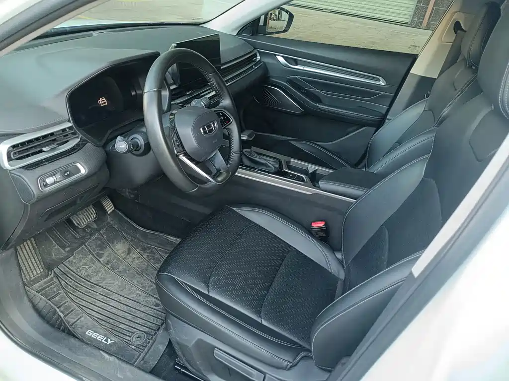 Geely Emgrand — миниатюра 7