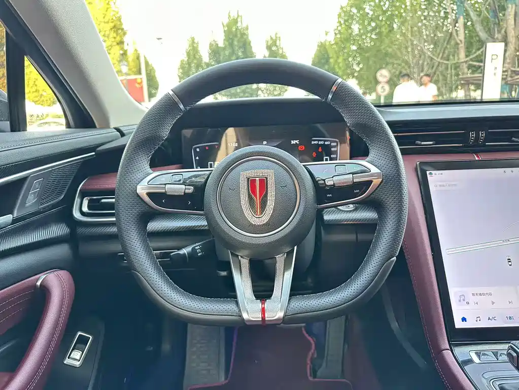 Hongqi Hongqi H5 — миниатюра 7