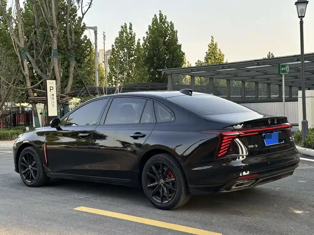 Hongqi Hongqi H5 — миниатюра 9