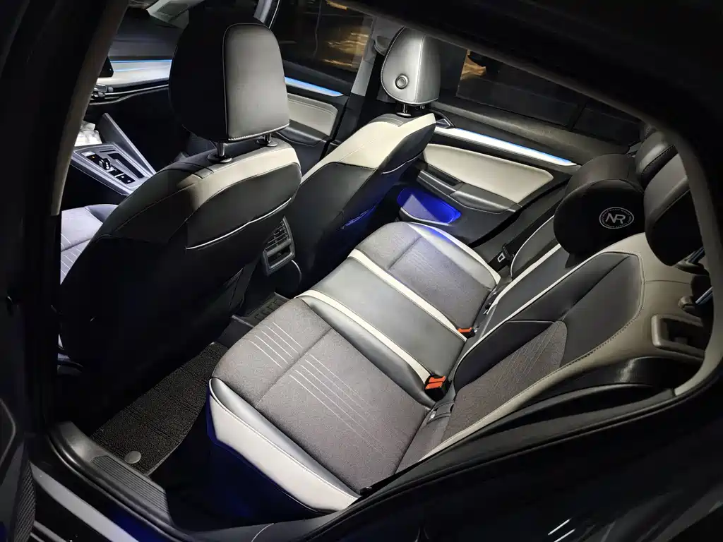 Volkswagen Golf — миниатюра 6