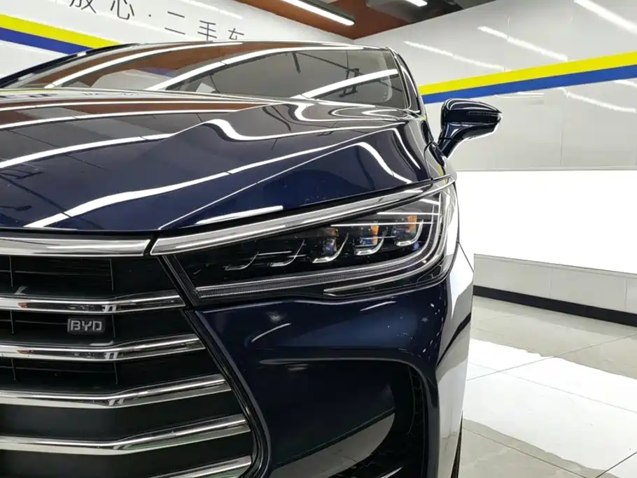 BYD MAX — миниатюра 5