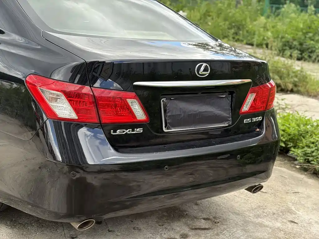 Lexus ES — миниатюра 14