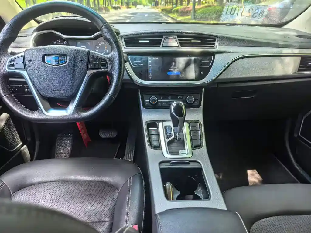 Geely Emgrand GL — миниатюра 5