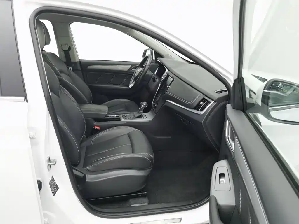 Roewe RX5 — миниатюра 23