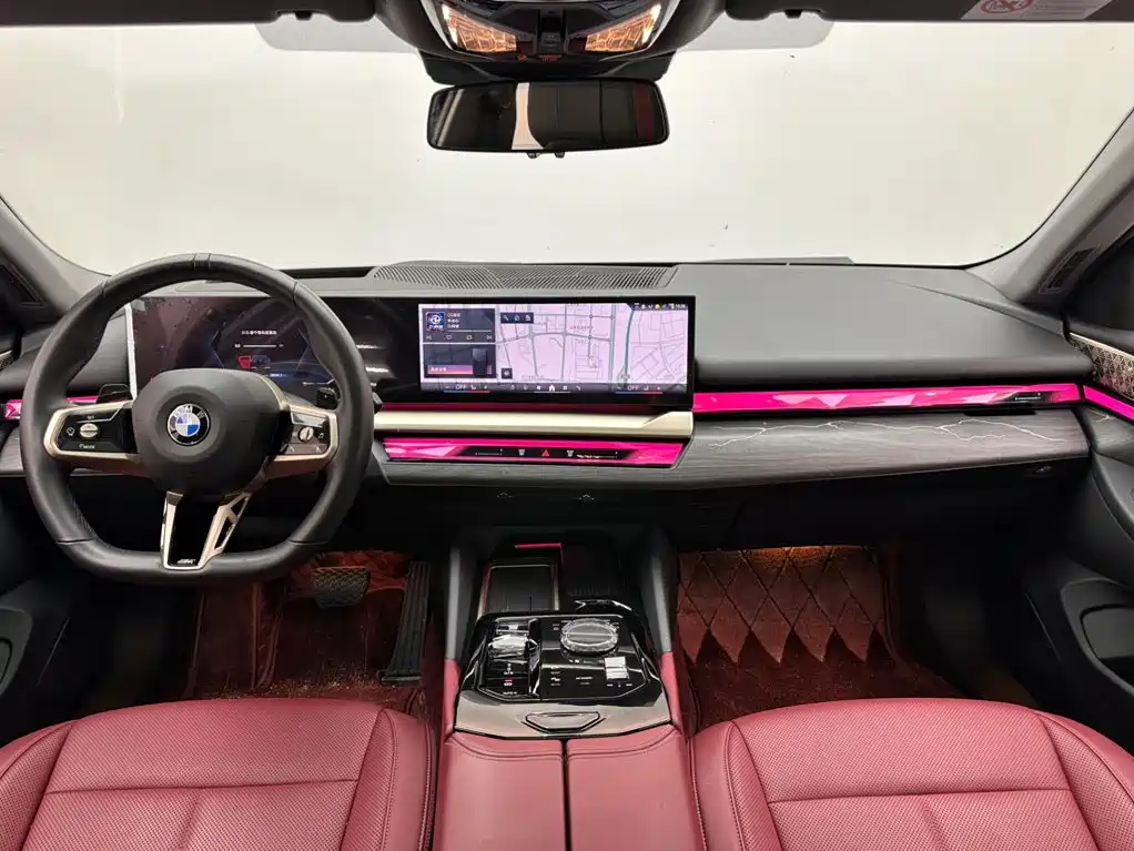 BMW 5 Series — миниатюра 10