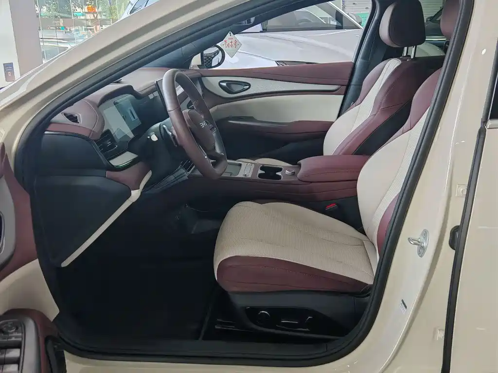 BYD Seal 07 DM-i — миниатюра 12