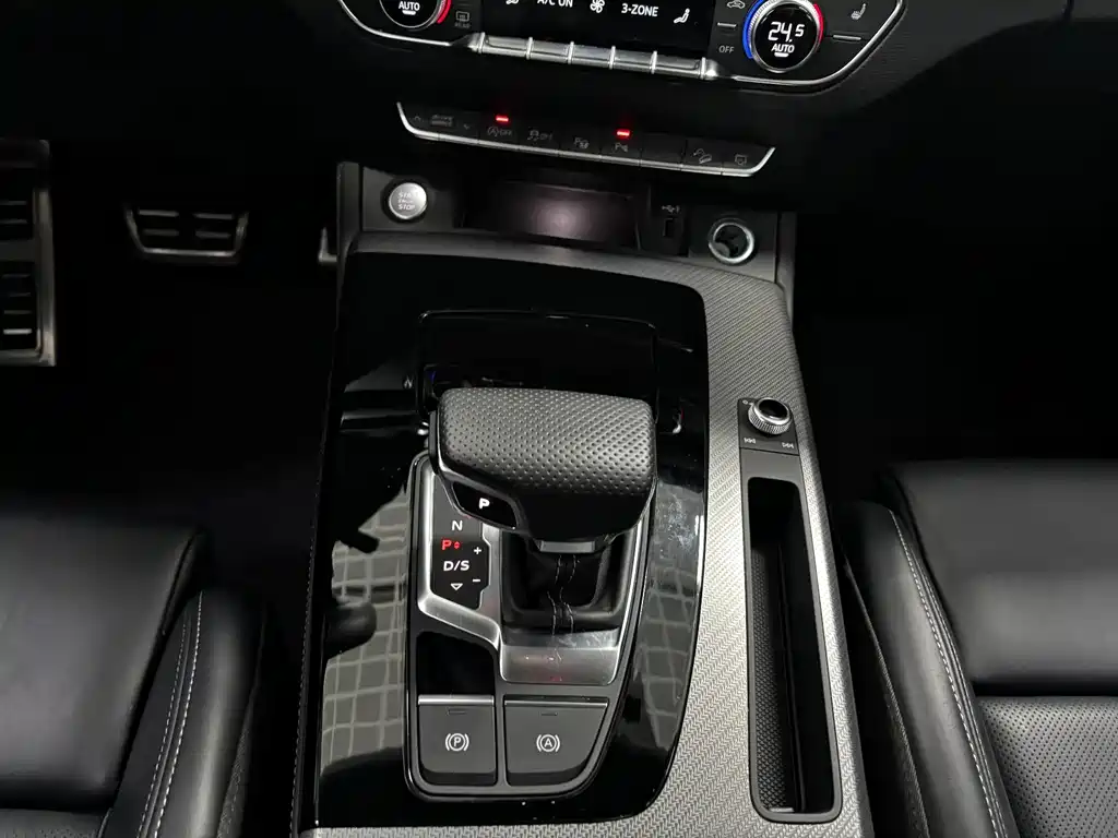 Audi Q5L — миниатюра 19