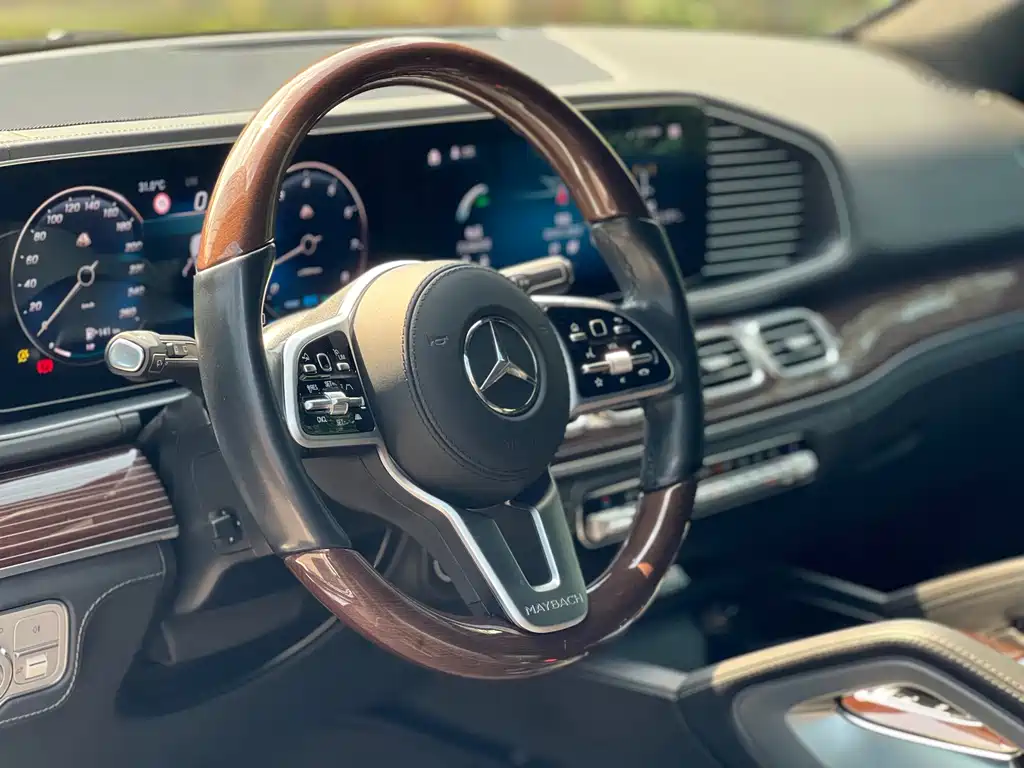 Mercedes-Benz GLS — миниатюра 10