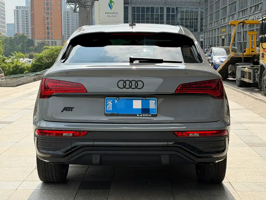 Audi Q5L Sportback — миниатюра 5