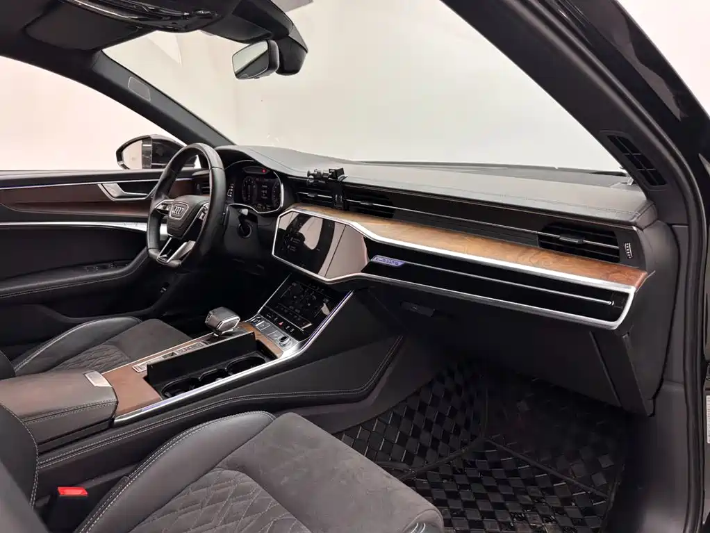 Audi A6L — миниатюра 11