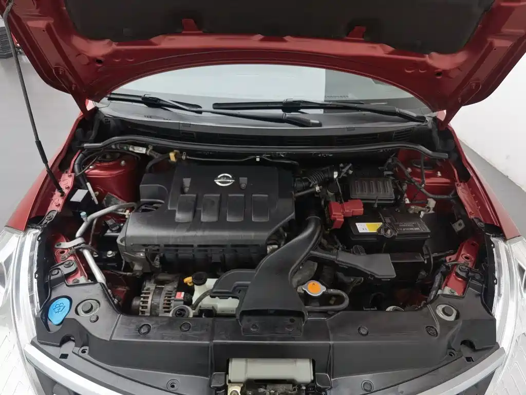 Nissan Tiida — миниатюра 6