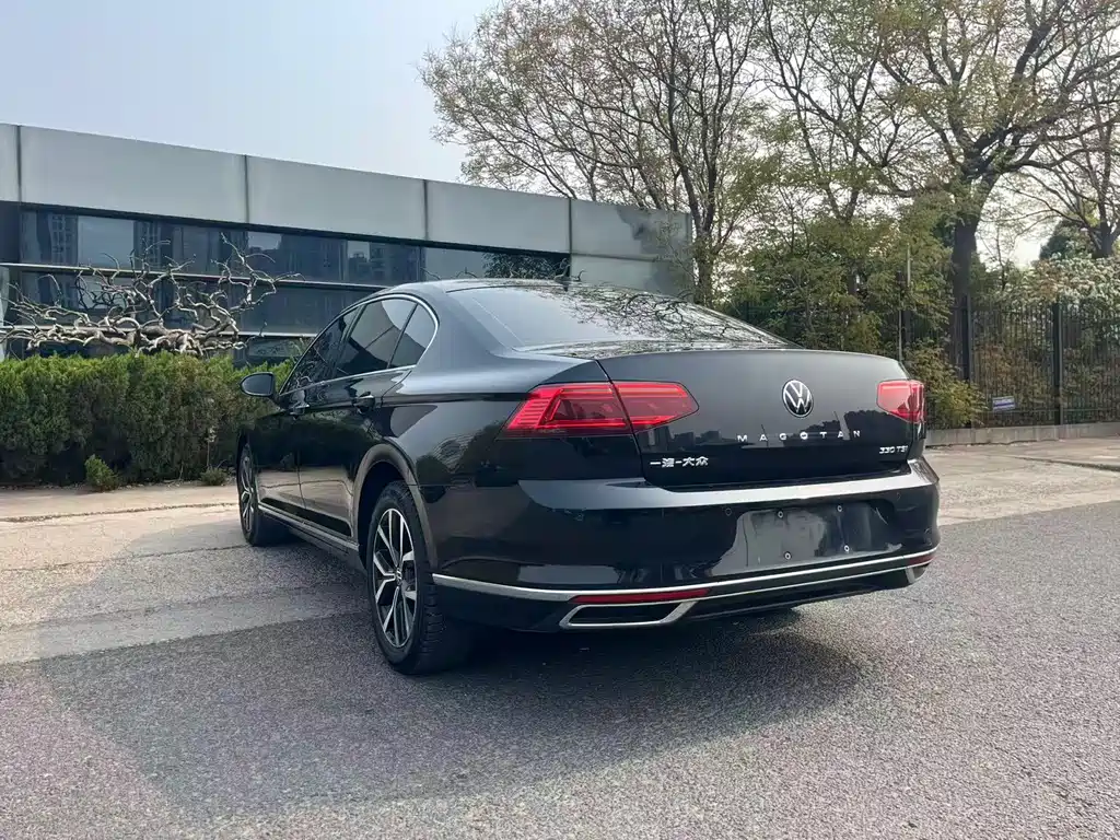 Volkswagen Magotan 2020 330TSI DSG Lead