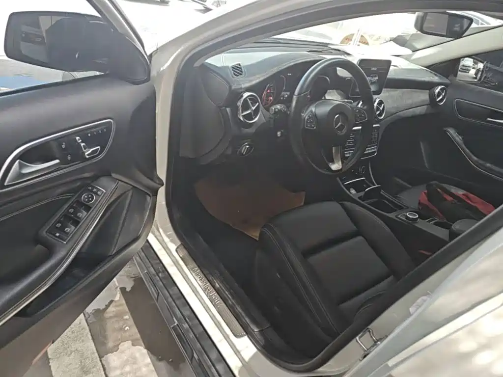 Mercedes-Benz GLA — миниатюра 16