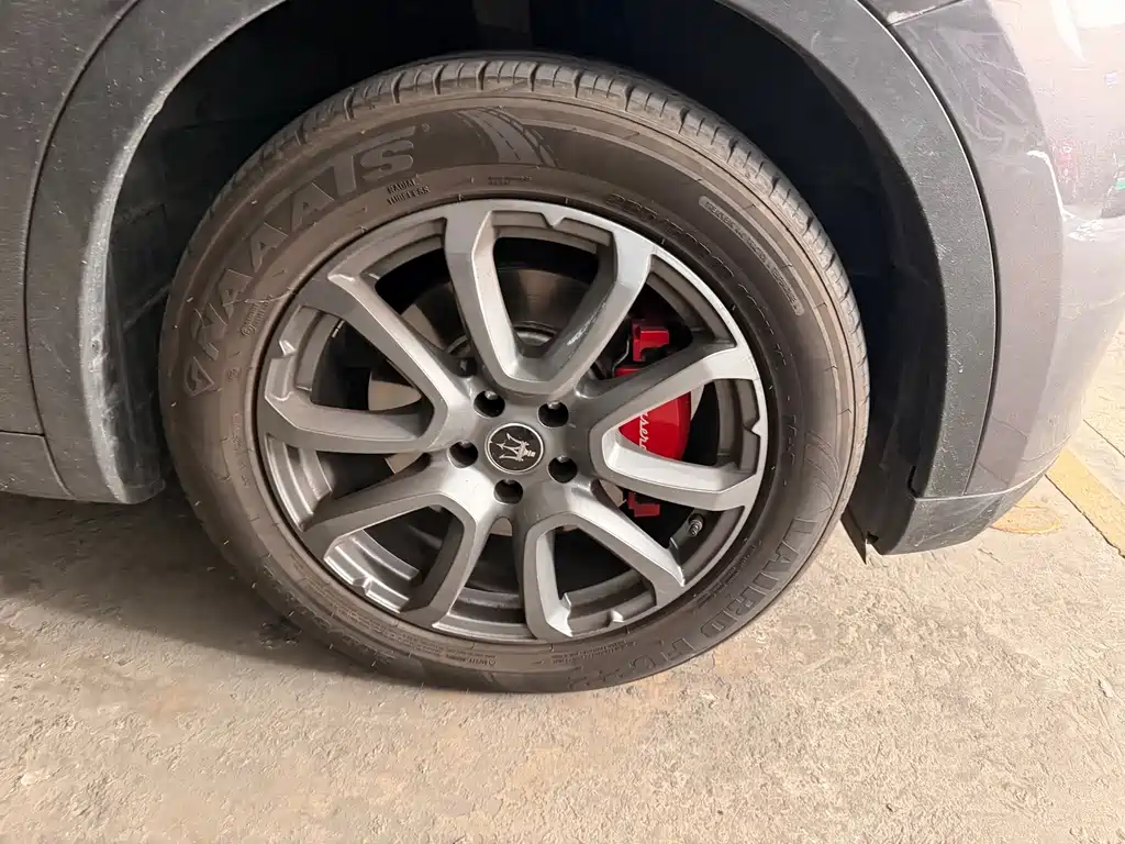 Maserati Levante — миниатюра 8