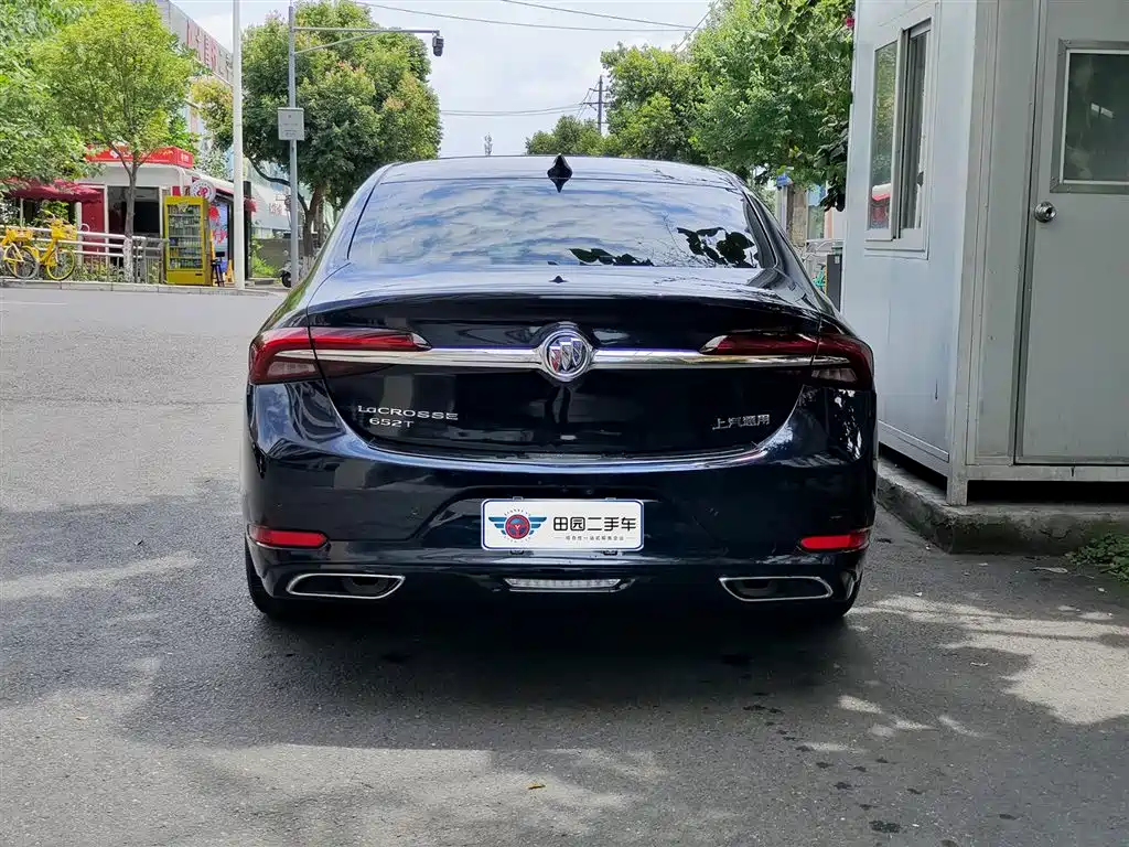 Buick LaCrosse 2021 652T Luxury