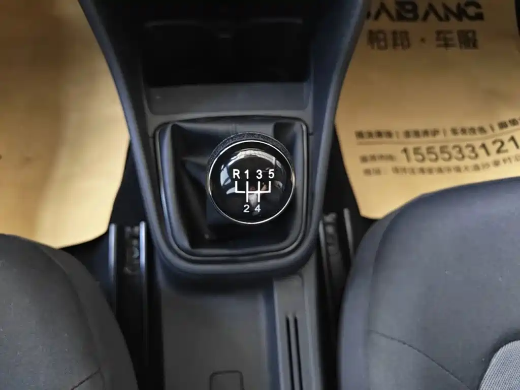 Volkswagen Jetta — миниатюра 14
