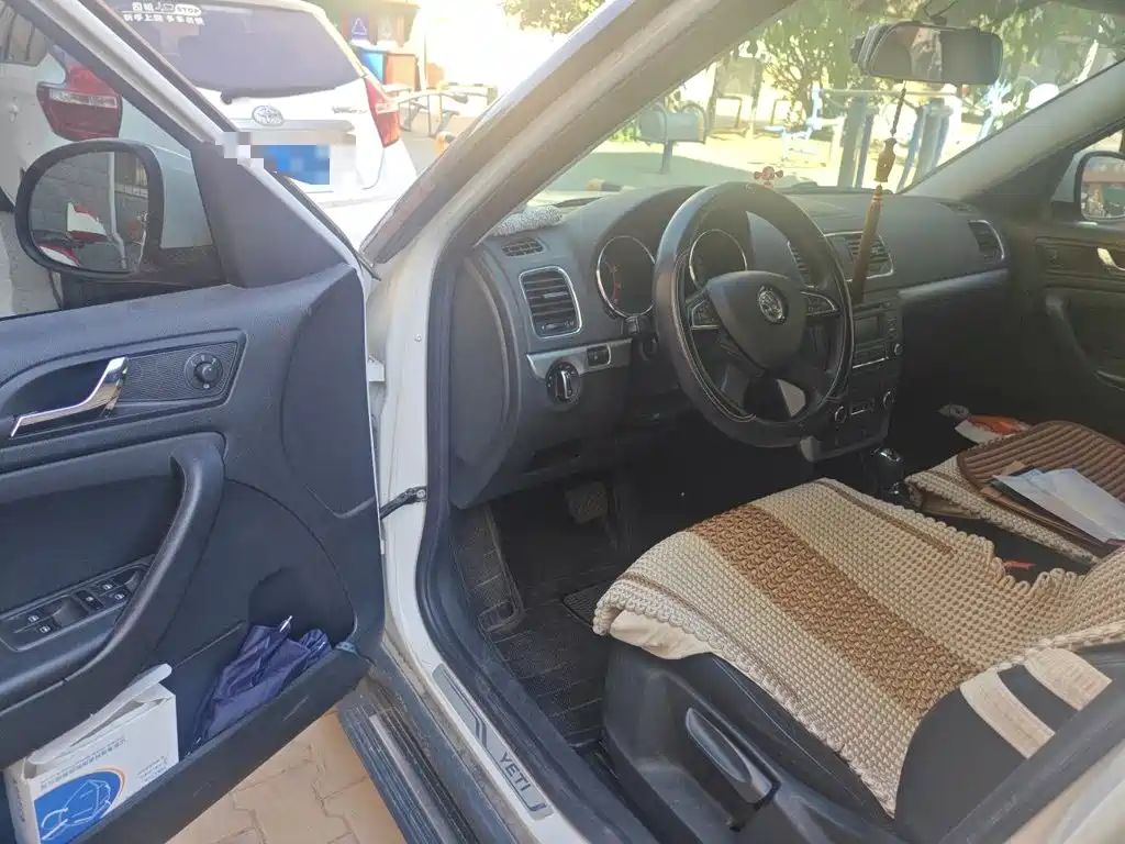 Skoda Yeti — миниатюра 12