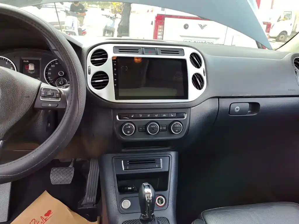 Volkswagen Tiguan — миниатюра 13