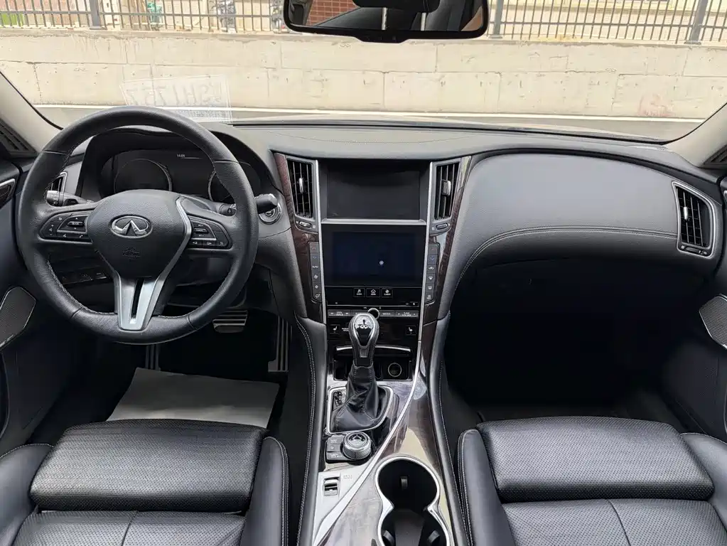Infiniti Q50L — миниатюра 4