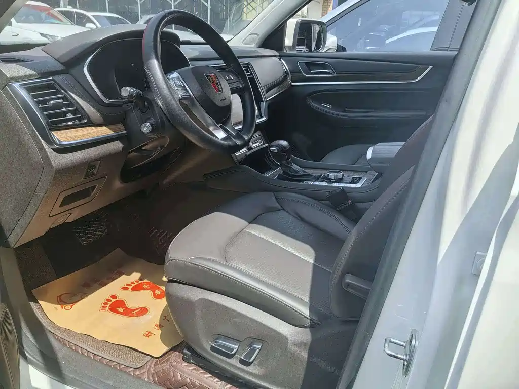 Roewe RX8 — миниатюра 4