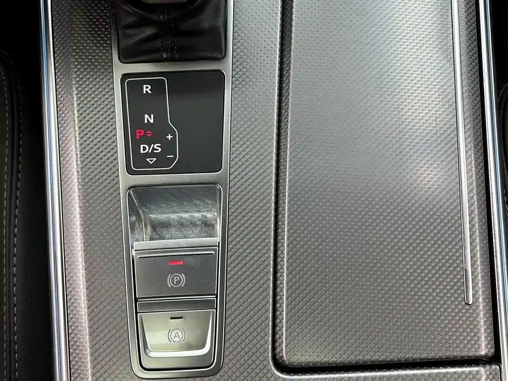 Audi A6L — миниатюра 17