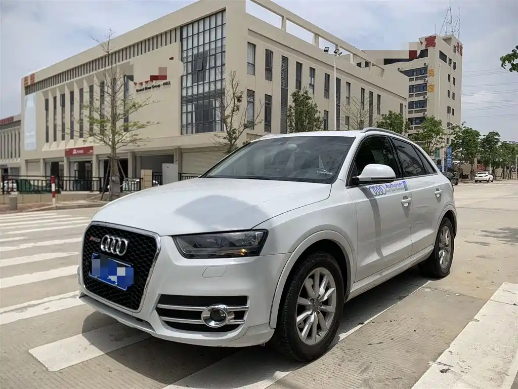 Audi Q3 2014