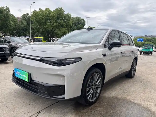 2025 Leapmotor C10