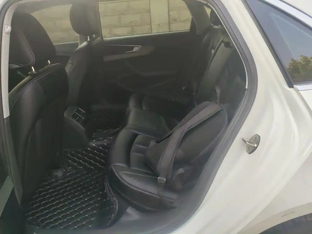 Audi A4L — миниатюра 17