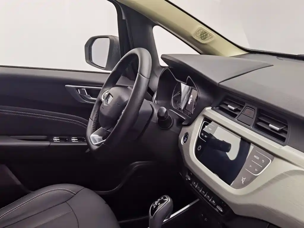 Geely Vision X3 — миниатюра 22