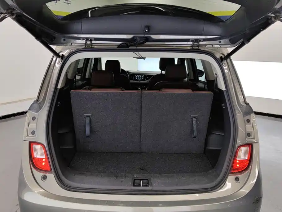 Buick GL6 18T 6 seats Connected Premium Type China VI, фото 4