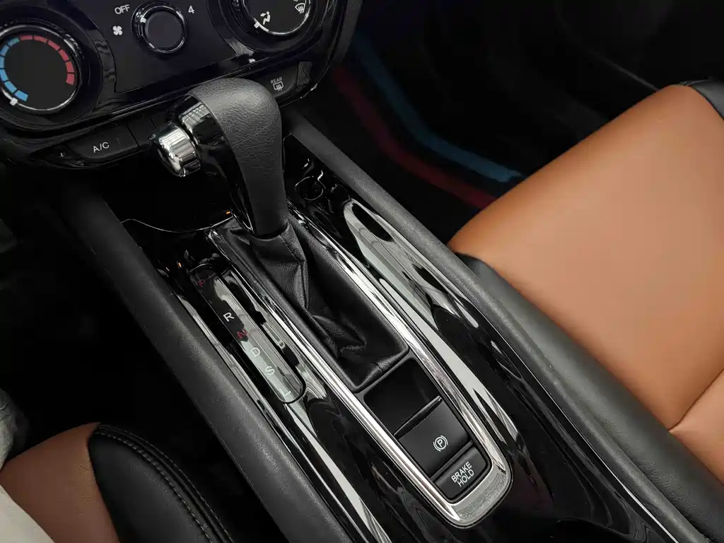 Honda Vezel — миниатюра 11