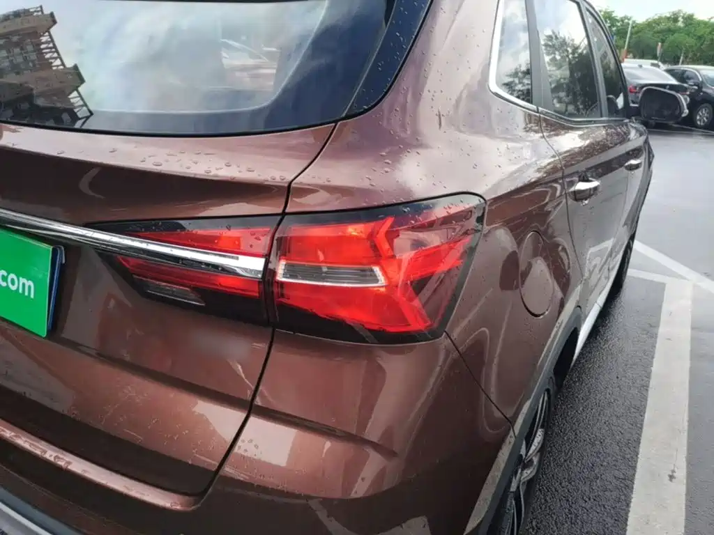 Roewe RX3 — миниатюра 8